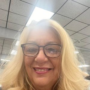 Meet your Posher, Sharon